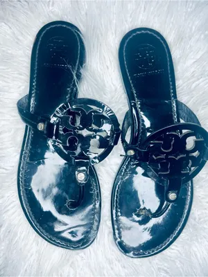 Very Well Loved Tory Burch Black Sandals thumbnail 1