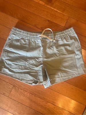 Vuori Women's Vintage Ripstop Shorts Size Large Eucalyptus Green EUC thumbnail 2