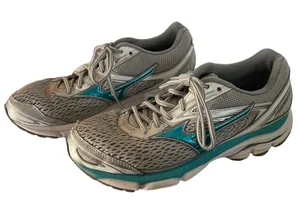 Mizuno Wave Inspire 13 Gray Green Sneakers Size 9 thumbnail 1