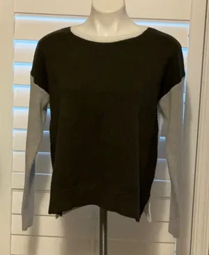 Tahari Gray Crew Neck Sweater thumbnail 1