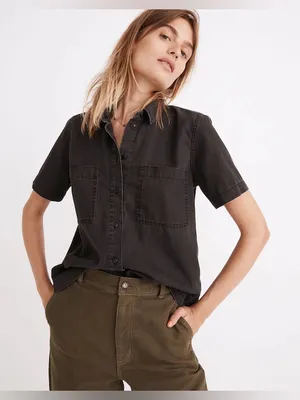 Madewell Denim Short-Sleeve Button-Up Shirt in Lunar Wash Size Medium thumbnail 1