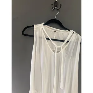 Free People Womens‎ White Rayon Sleeveless Tie Neck High Low Blouse Size S thumbnail 3