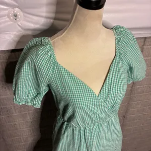 Draper James RSVP Green Gingham Puff Sleeve Faux Wrap Mini Dress XS thumbnail 2