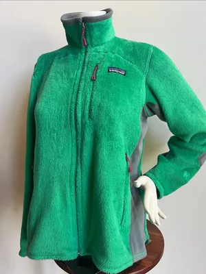 Patagonia Green Teddy Fleece Jacket with Gray Panels 3 zip pockets cozy thumbnail 1