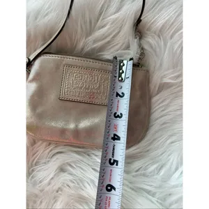 Coach Poppy Pearl Gold Metallic Wristlet Y2K thumbnail 6