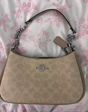Coach purse thumbnail 1