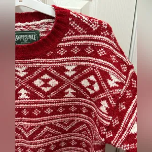 American Eagle Nordic Fair Isle Cozy Casual Sweater Size Small red white thumbnail 11