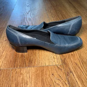 Munro American Womens 8 M Blue Leather Square Toe Loafers Low Block Heel Shoes thumbnail 6