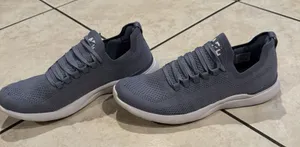 APL TechLoom Breeze Sneakers  Womens Size 9.5 thumbnail 1