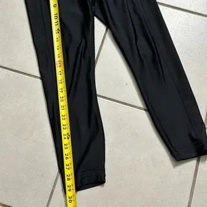 Under Armour Women Black Compression Capri‎ Leggings Heatgear Athletic Size M thumbnail 5