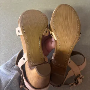 Anthropologie Schuler & Sons Philadelphia Neutral Preppy Coastal Boho Kitten Heel Wood Clogs 7 thumbnail 7