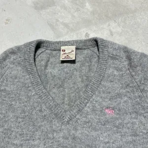 Vintage Abercrombie & Fitch 90s Y2K Sweater Women's M V Neck Hong Kong Moose thumbnail 2