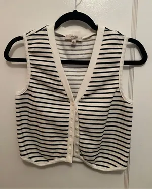 Lightweight vest thumbnail 1