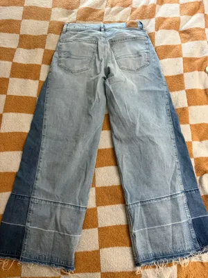 Jeans American Eagle Low-Rise Ultra Wide-Leg thumbnail 4