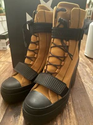 Converse Boots Women’s thumbnail 1