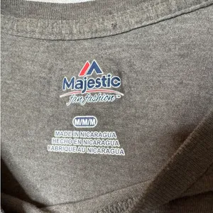 Majestic Los Angeles Rams T Shirt Women’s M Gray NFL Football Graphic Flawed thumbnail 7