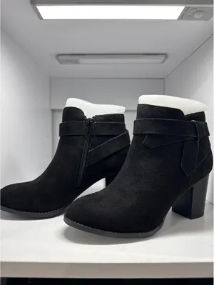 ZBY Women's Black Suede Knot Chelsea Booties - Size 5 Heel H thumbnail 2