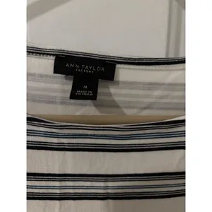 Ann Taylor Factory Striped Knit Top‎ Ruffle Sleeve Casual Everyday Size M thumbnail 3