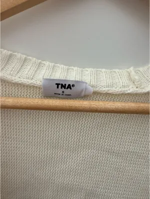 Aritzia TNA Cream Cropped Cardigan  thumbnail 3