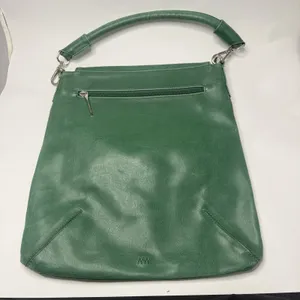 Matt & Nat Leia Vintage Shoulder Bag Emerald Green Vegan Leather Silver Clasp thumbnail 4