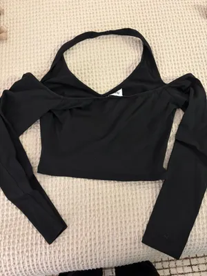 Princess Polly Off The Shoulder Halter Top thumbnail 3