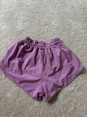 Lululemon Hotty Hot Shorts 2.5" thumbnail 2