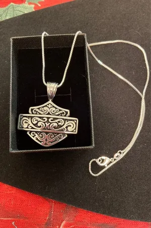 Limited! New Style HD Womens Pendant thumbnail 1