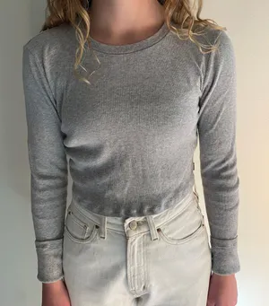 Aritzia Tna Cropped Long Sleeve thumbnail 1