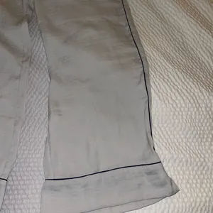 NWT Aerie Light Gray Ruffled Pants Size Medium thumbnail 7