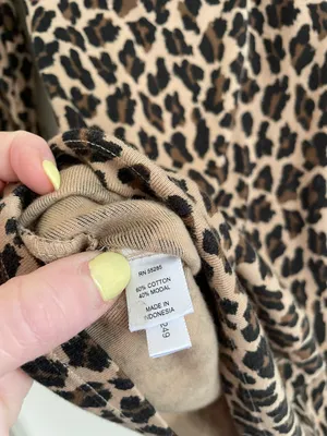 Sexy Basic Vneck Leopard Print thumbnail 6