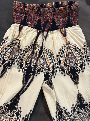 Bohemian Elastic-Waist Printed Palazzo Pants - Cream & Navy thumbnail 1
