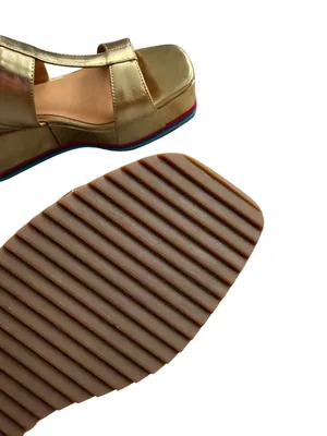 BILL BLASS Gold Platform Sandals Size 7.5 thumbnail 2