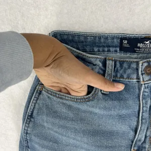 Hollister Ultra High Rise Mom Jean Womens Size 27 Light Wash‎ Denim Tapered Leg thumbnail 14