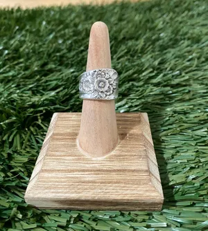 Ring Size 7 Silver thumbnail 2