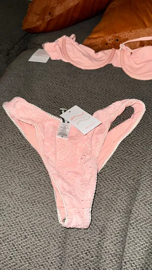 Dippin' Daisy's Bikini Set thumbnail 2