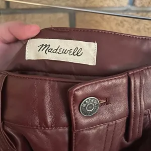 Madewell Perfect Vintage Straight Leg Jean Faux Leather Dark Red Size 26 thumbnail 4