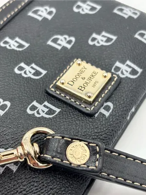 Dooney & Bourke‎ Black Logo Wristlet with Detachable Strap thumbnail 8