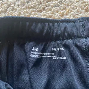 Under Armour ‼️ Athletic Shorts‼️ thumbnail 3