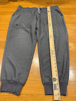 Figs technical collection gray jogger scrub bottoms size XXlarge petite. thumbnail 3