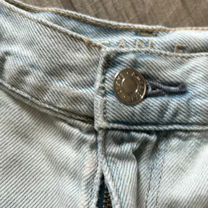 American Eagle mom short thumbnail 3