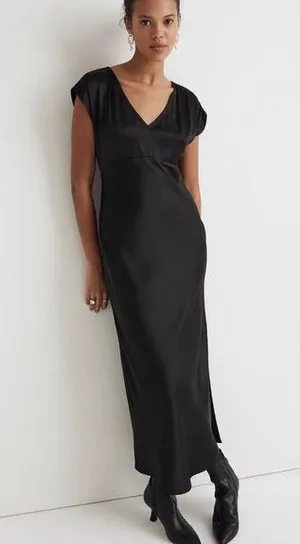 Madewell Black Wide V-Neck Midi Dress Size 00 thumbnail 1