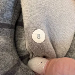 Lululemon top of the class‎ vented rear full zip hoodie size 8 gray thumbnail 4
