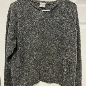 Columbia grey black sweater size large thumbnail 1