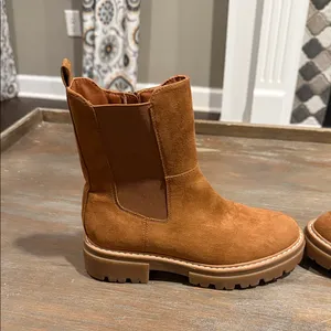 New Sun‎ + Stone Brown Suede Chelsea Boots – Size 5.5 thumbnail 3