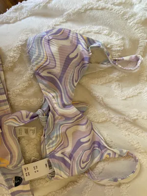Hollister 2 piece bathing suit thumbnail 3