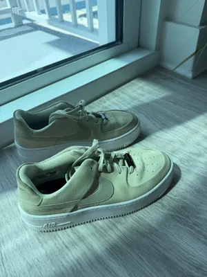 Nike Air Force 1 Women’s Sneakers thumbnail 2