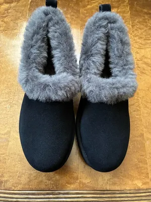 UGG I-Nita Platform Slip-On Slippers thumbnail 2