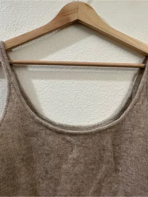 Reformation Women's Varenne Cashmere Scoop Neck Tank Top Size XS thumbnail 3