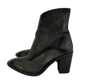 Free People Winding Road Heel Distressed Leather Ankle Boots Black/Grey Size 8 thumbnail 5