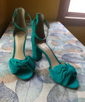 Vince Camuto Heels thumbnail 2